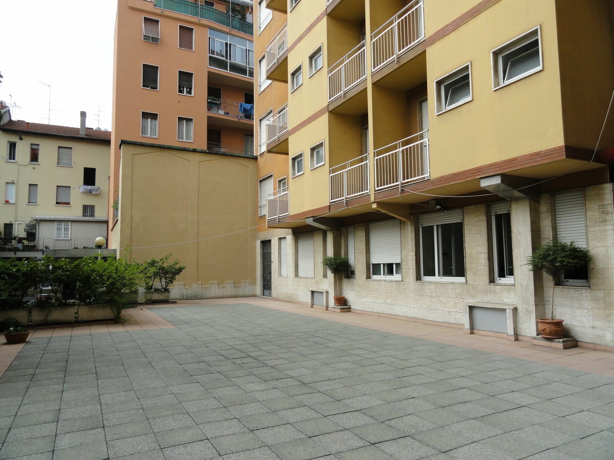Residence Giusti 6 Milano Eksteriør bilde